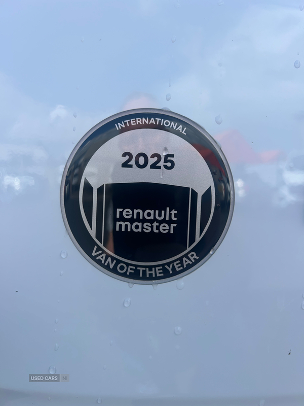 Renault Master LM35 DCI 150 BHP ADVANCE MEDIUM ROOF in Antrim