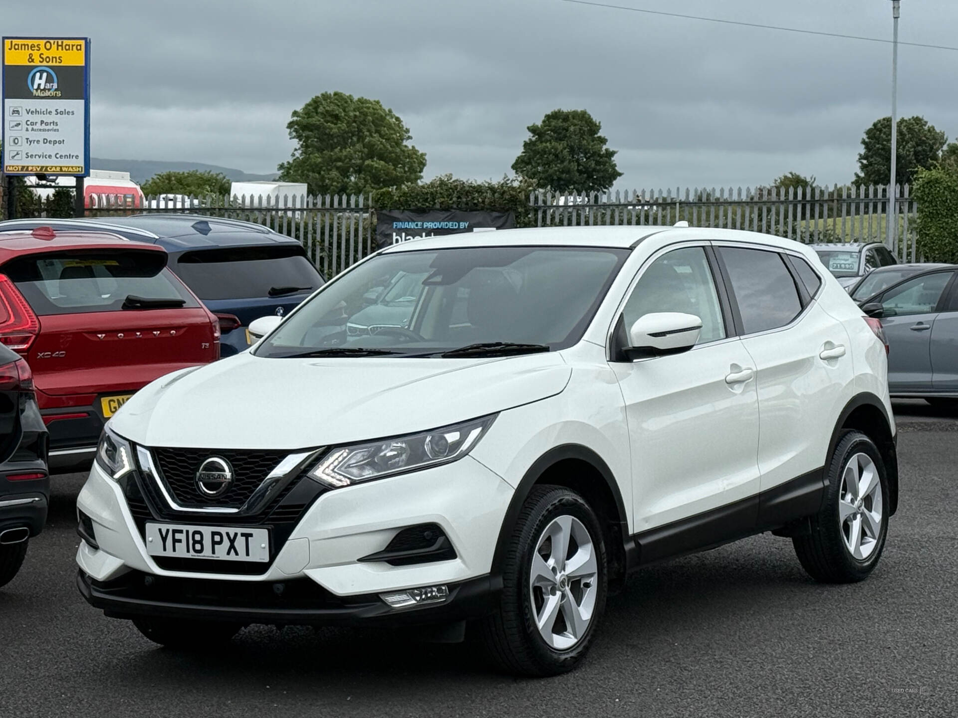 Nissan Qashqai DIESEL HATCHBACK in Derry / Londonderry