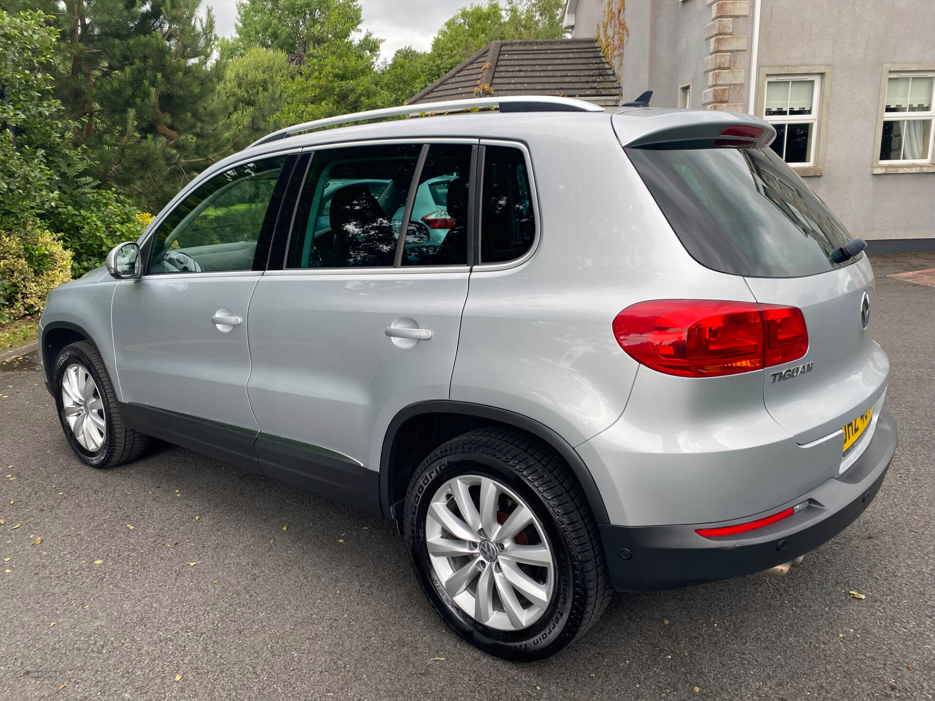 Feb 2015 Volkswagen Tiguan 2.0 TDi BlueMotion Tech Match 5dr DSG