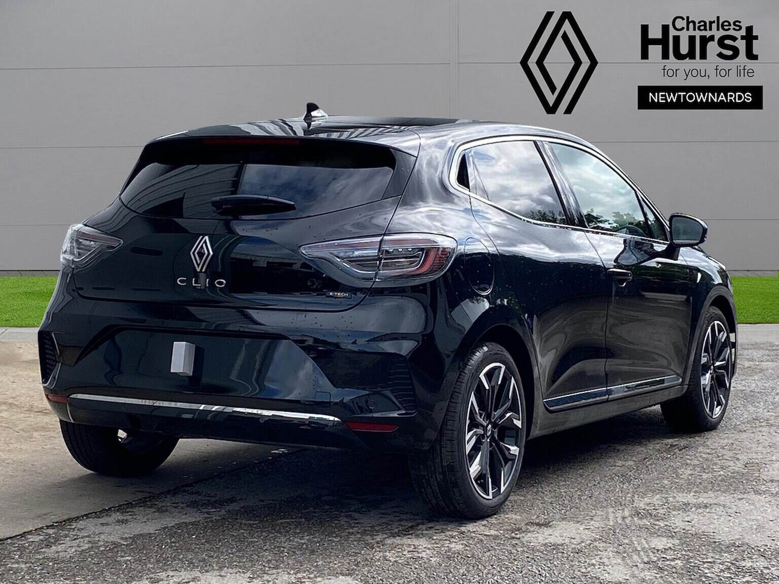 Jun 2025 Renault Clio 1.6 E-Tech Full Hybrid 145 Esprit Alpine 5Dr Auto