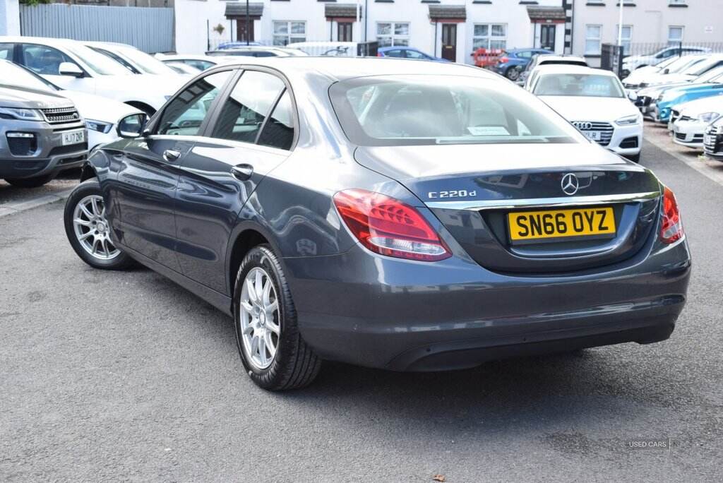 Sep 2016 Mercedes-Benz C-Class C220d SE Executive 4dr Auto