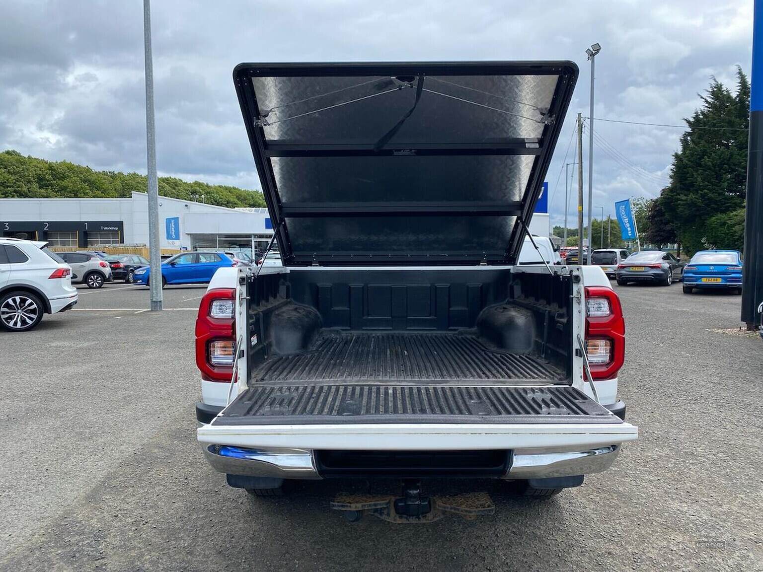 May 2022 Toyota Hilux Invincible D/Cab Pick Up 2.4 D-4D Auto