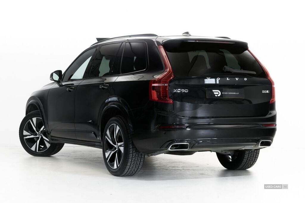 Jan 2020 Volvo XC90 2.0 B5D [235] R DESIGN 5dr AWD Geartronic