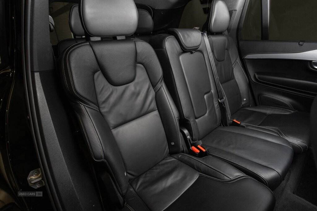 Jan 2020 Volvo XC90 2.0 B5D [235] R DESIGN 5dr AWD Geartronic
