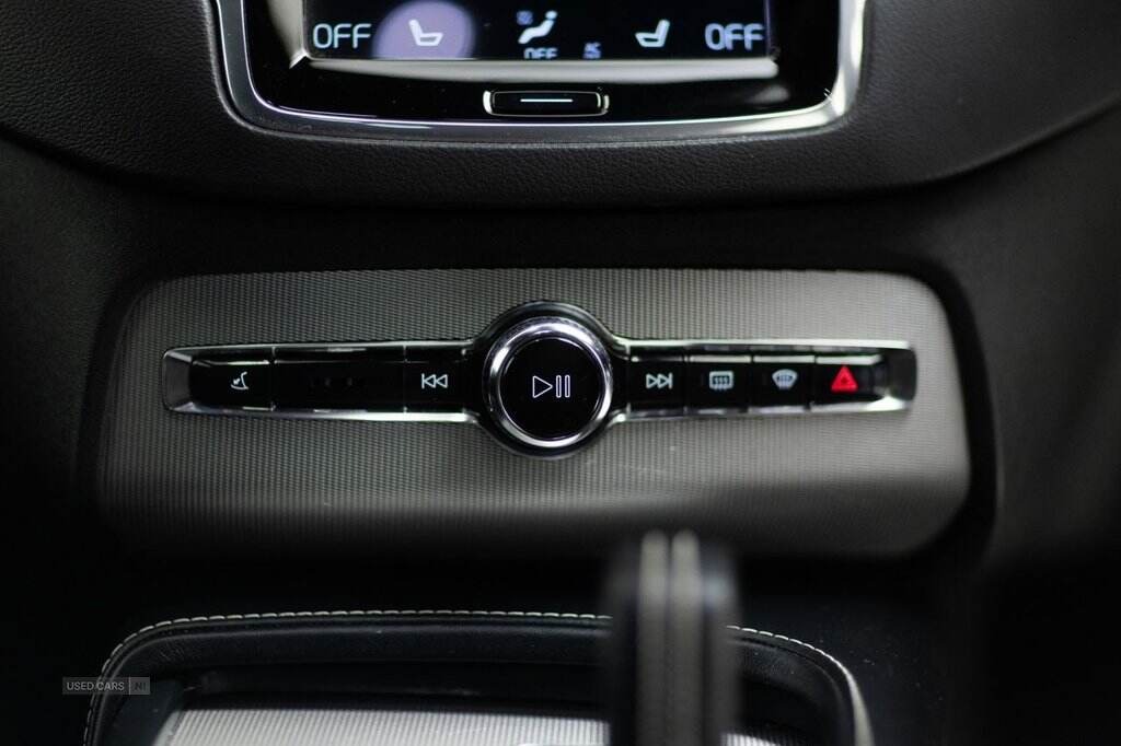 Jan 2020 Volvo XC90 2.0 B5D [235] R DESIGN 5dr AWD Geartronic