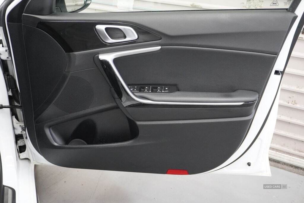 Jun 2021 Kia Ceed 1.6 CRDi 48V ISG GT-Line 5dr