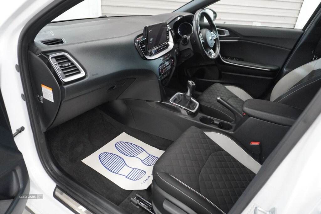 Jun 2021 Kia Ceed 1.6 CRDi 48V ISG GT-Line 5dr