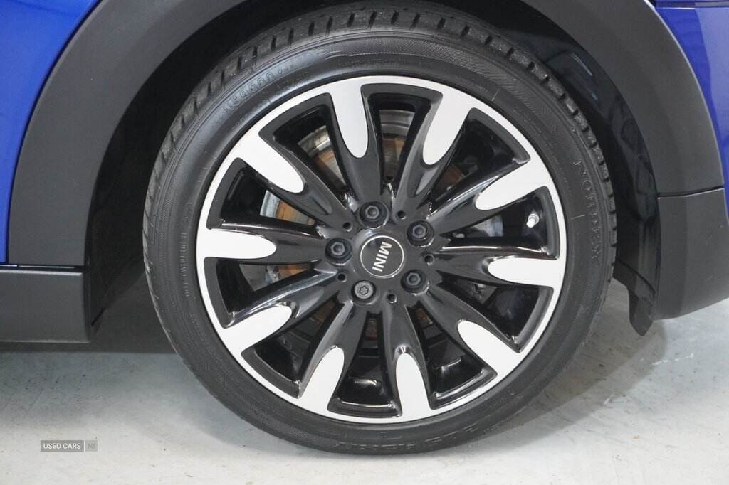 Aug 2020 MINI Hatch 1.5 Cooper Classic II 5dr