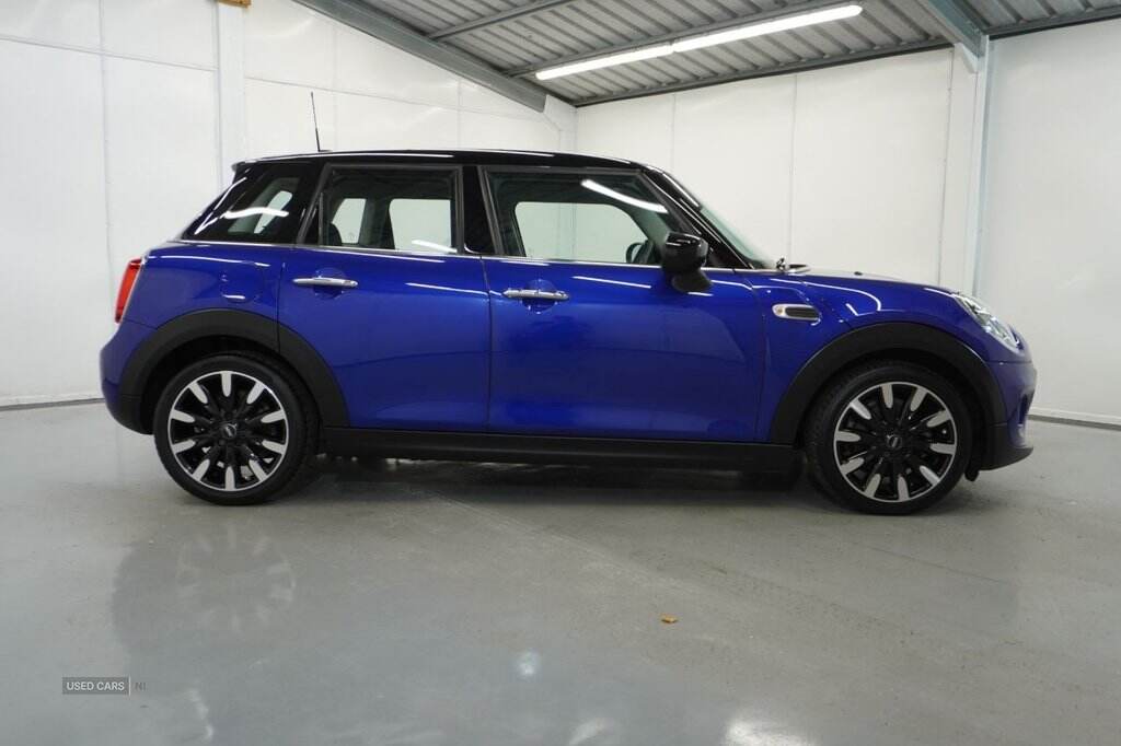 Aug 2020 MINI Hatch 1.5 Cooper Classic II 5dr
