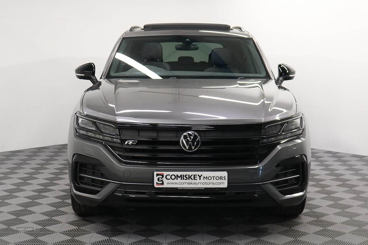 May 2021 Volkswagen Touareg 3.0 V6 TDI 4Motion Black Edition 5dr Tip Auto