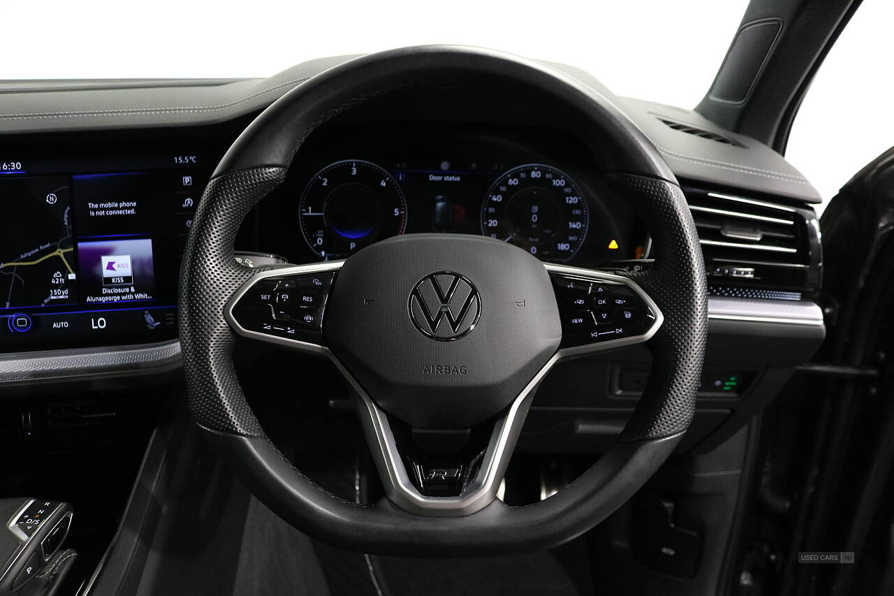May 2021 Volkswagen Touareg 3.0 V6 TDI 4Motion Black Edition 5dr Tip Auto