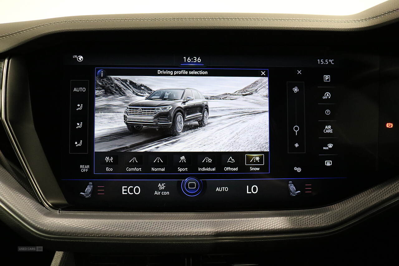 May 2021 Volkswagen Touareg 3.0 V6 TDI 4Motion Black Edition 5dr Tip Auto