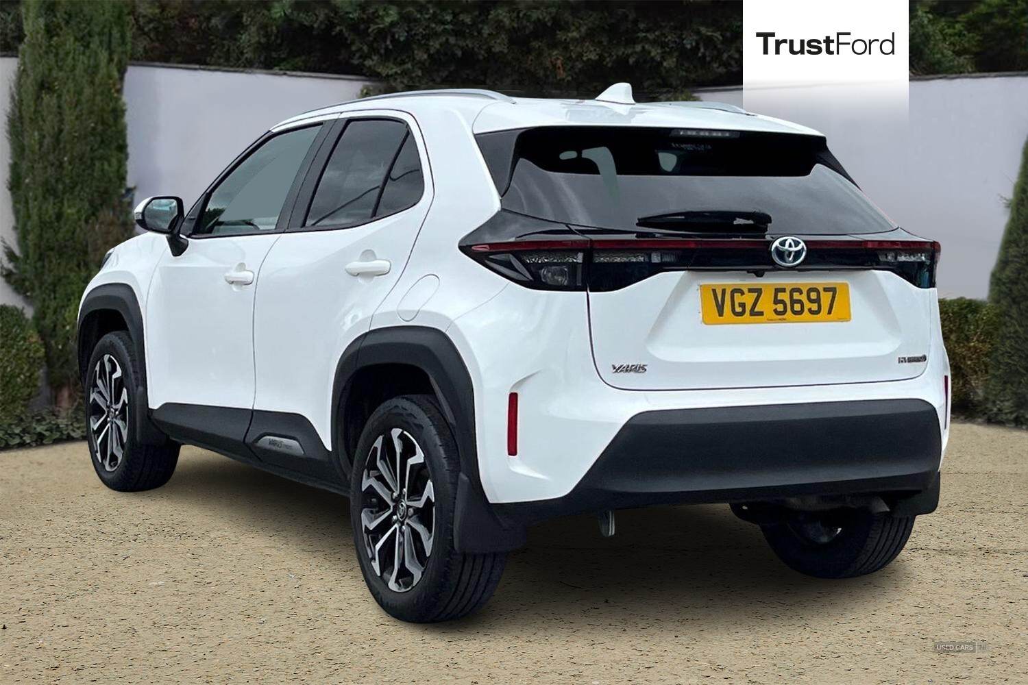 Feb 2022 Toyota Yaris Cross 1.5 Hybrid Design 5dr CVT