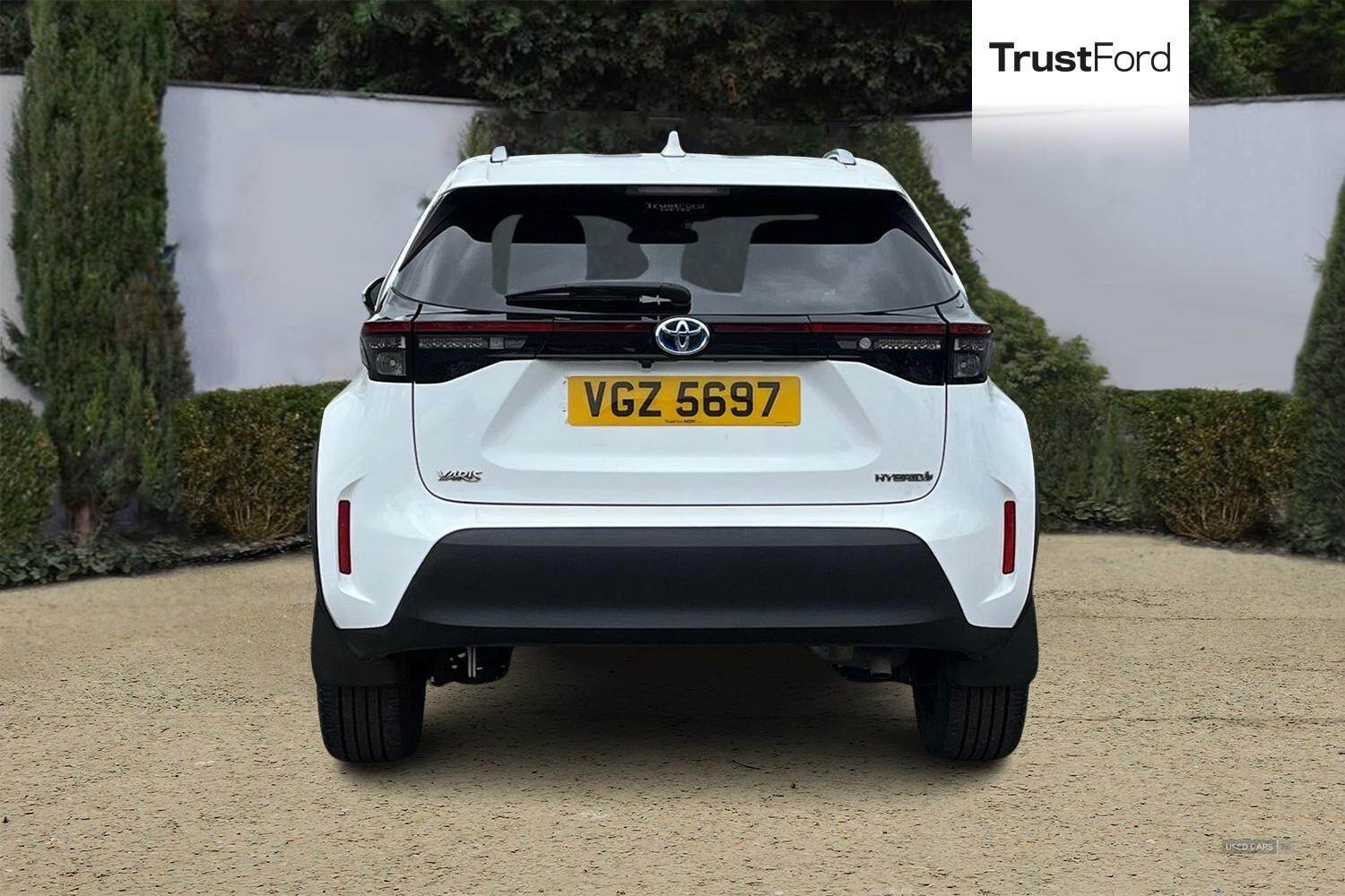 Feb 2022 Toyota Yaris Cross 1.5 Hybrid Design 5dr CVT
