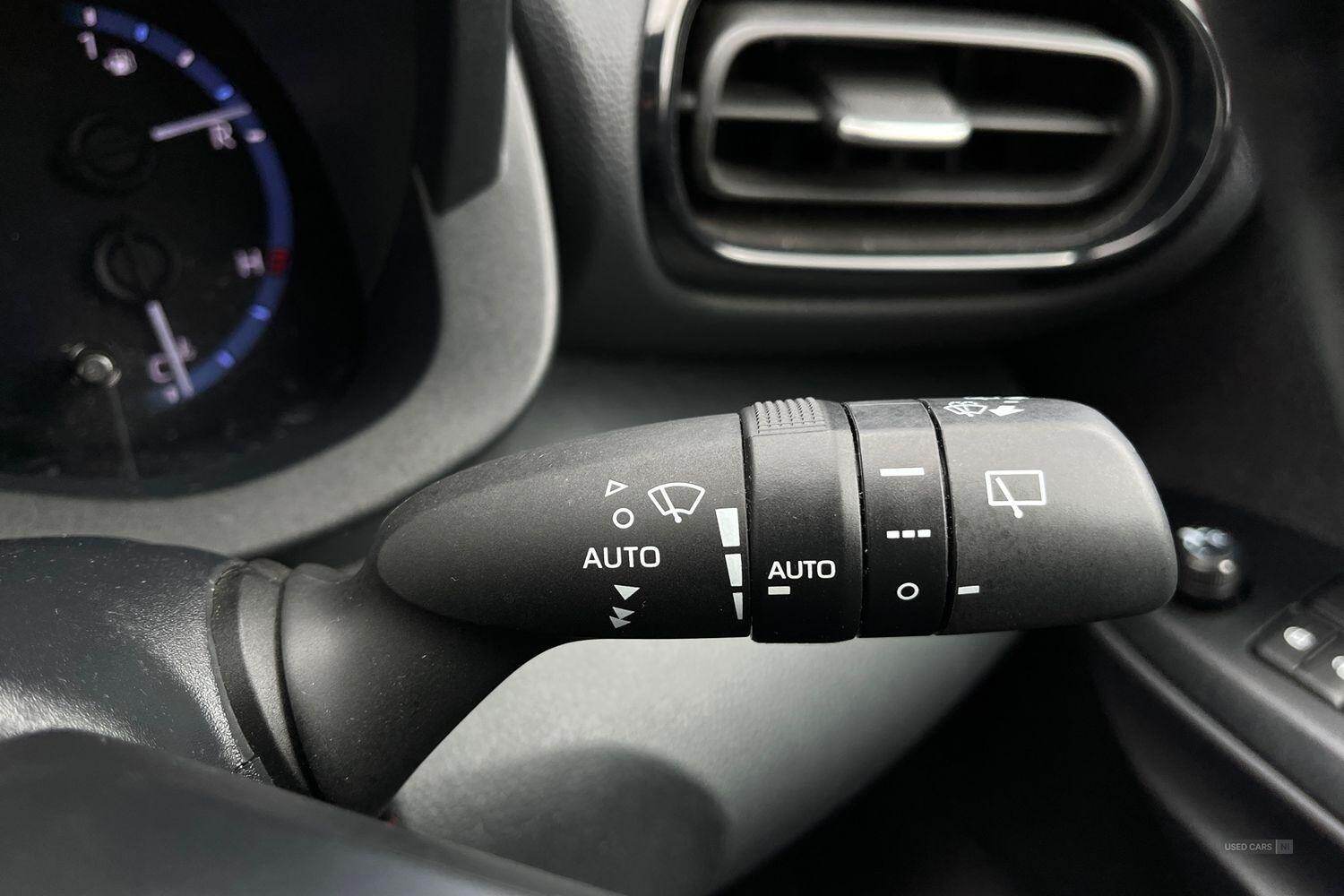 Feb 2022 Toyota Yaris Cross 1.5 Hybrid Design 5dr CVT