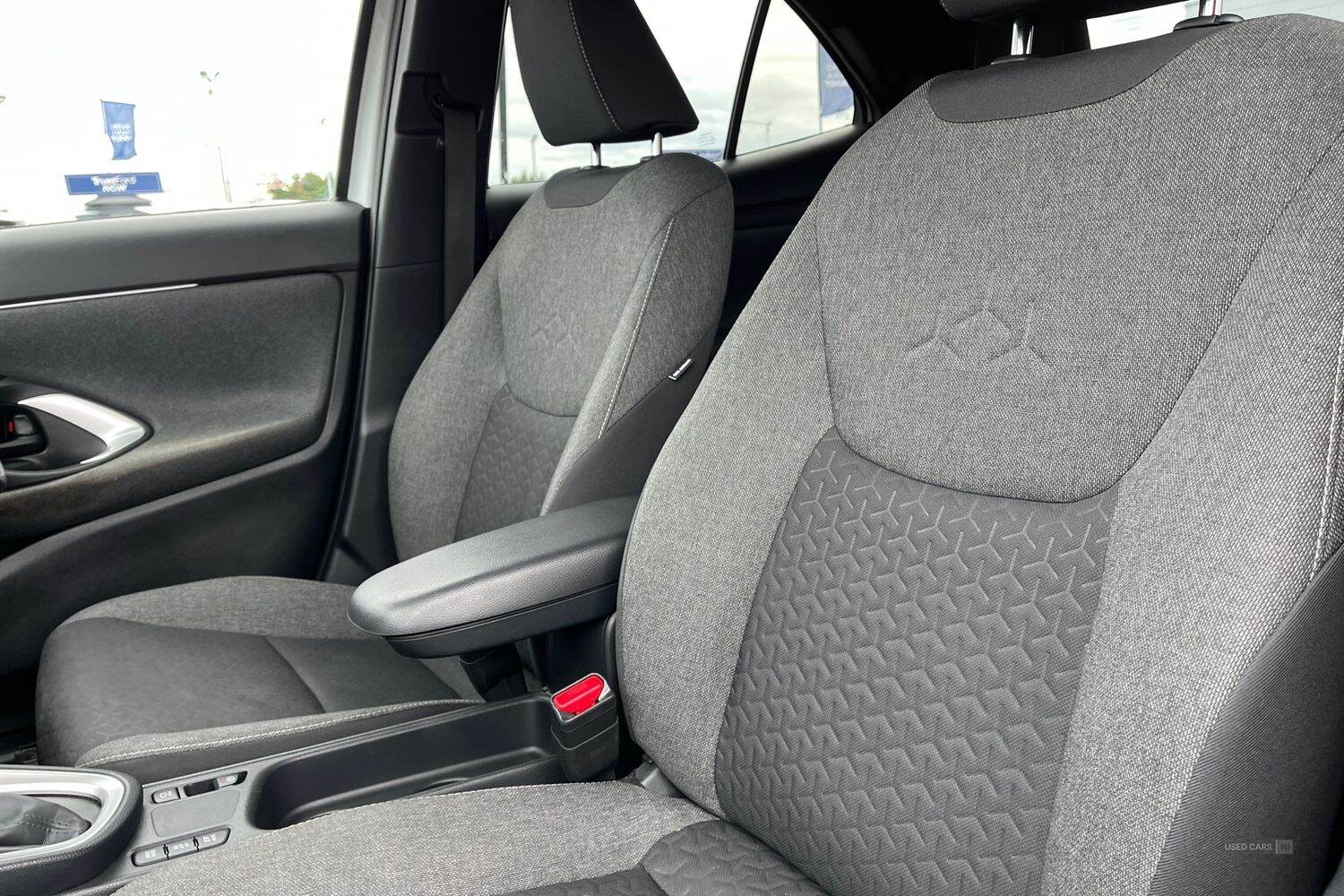 Feb 2022 Toyota Yaris Cross 1.5 Hybrid Design 5dr CVT