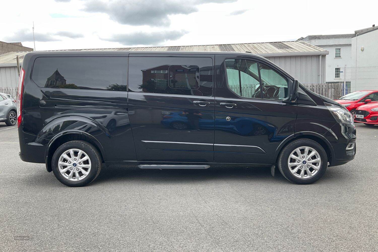 Sep 2021 Ford Tourneo Custom 2.0 EcoBlue 130ps L/R 8 Seater Titanium Auto