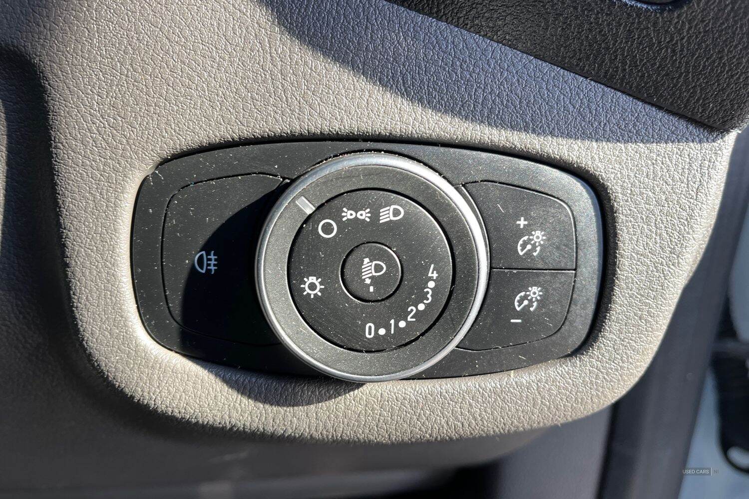 Dec 2022 Ford Transit Connect 1.5 EcoBlue 100ps Leader HP Van