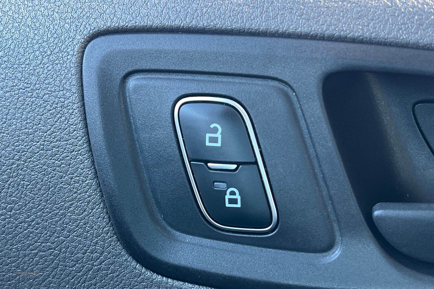 Dec 2022 Ford Transit Connect 1.5 EcoBlue 100ps Leader HP Van
