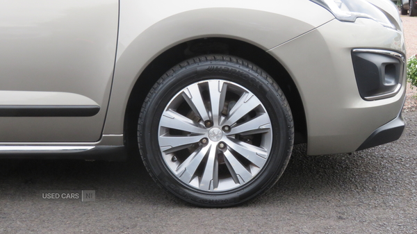 Peugeot 3008 DIESEL ESTATE in Derry / Londonderry
