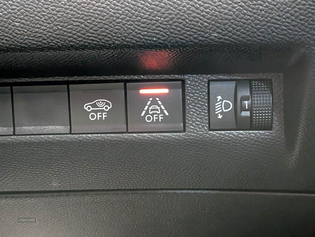 Peugeot 2008 E-ELECTRIC ESTATE in Antrim