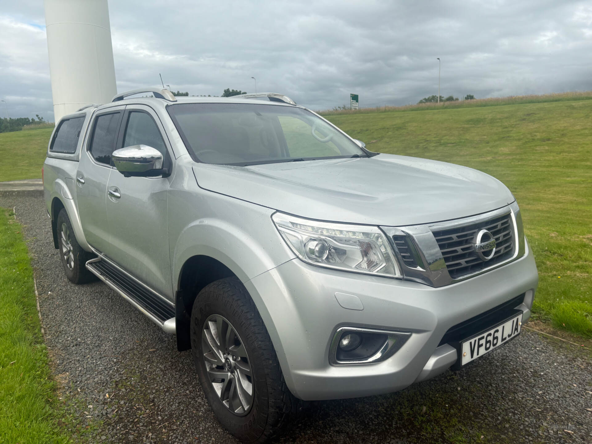 Jan 2017 Nissan Navara Double Cab Pick Up Tekna 2.3dCi 190 4WD Auto