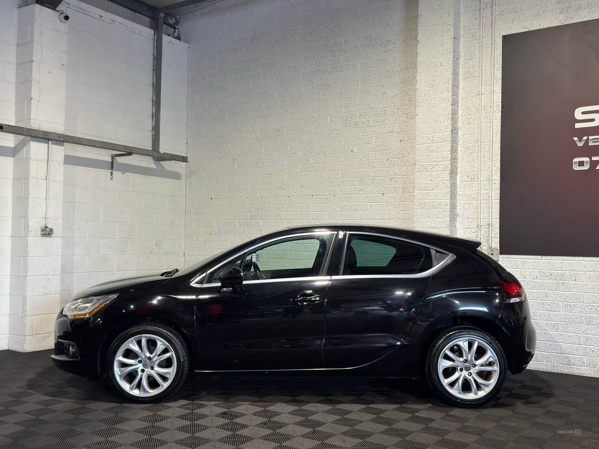 Nov 2013 Citroen DS4 1.6 e-HDi 115 DStyle 5dr