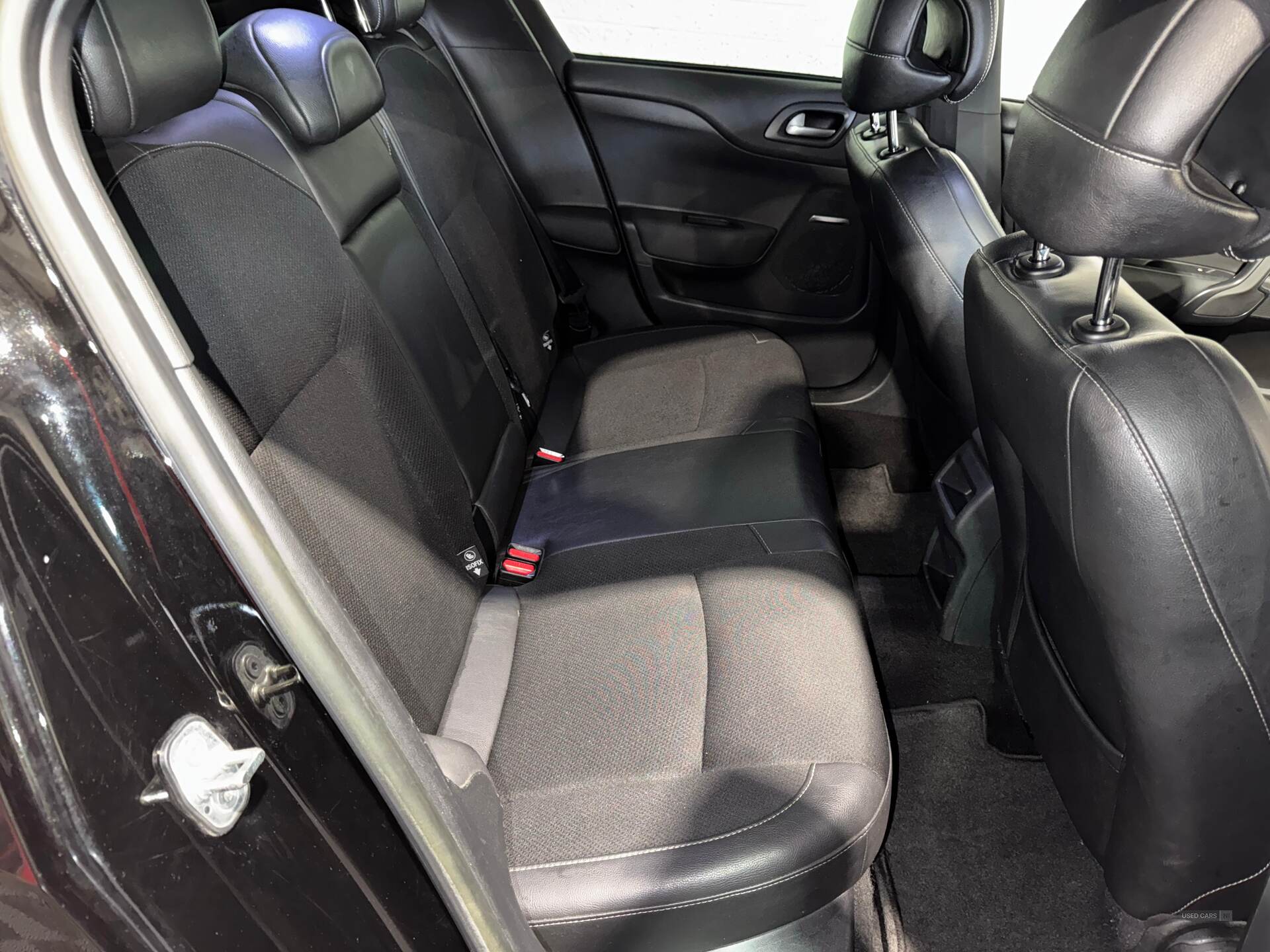 Nov 2013 Citroen DS4 1.6 e-HDi 115 DStyle 5dr
