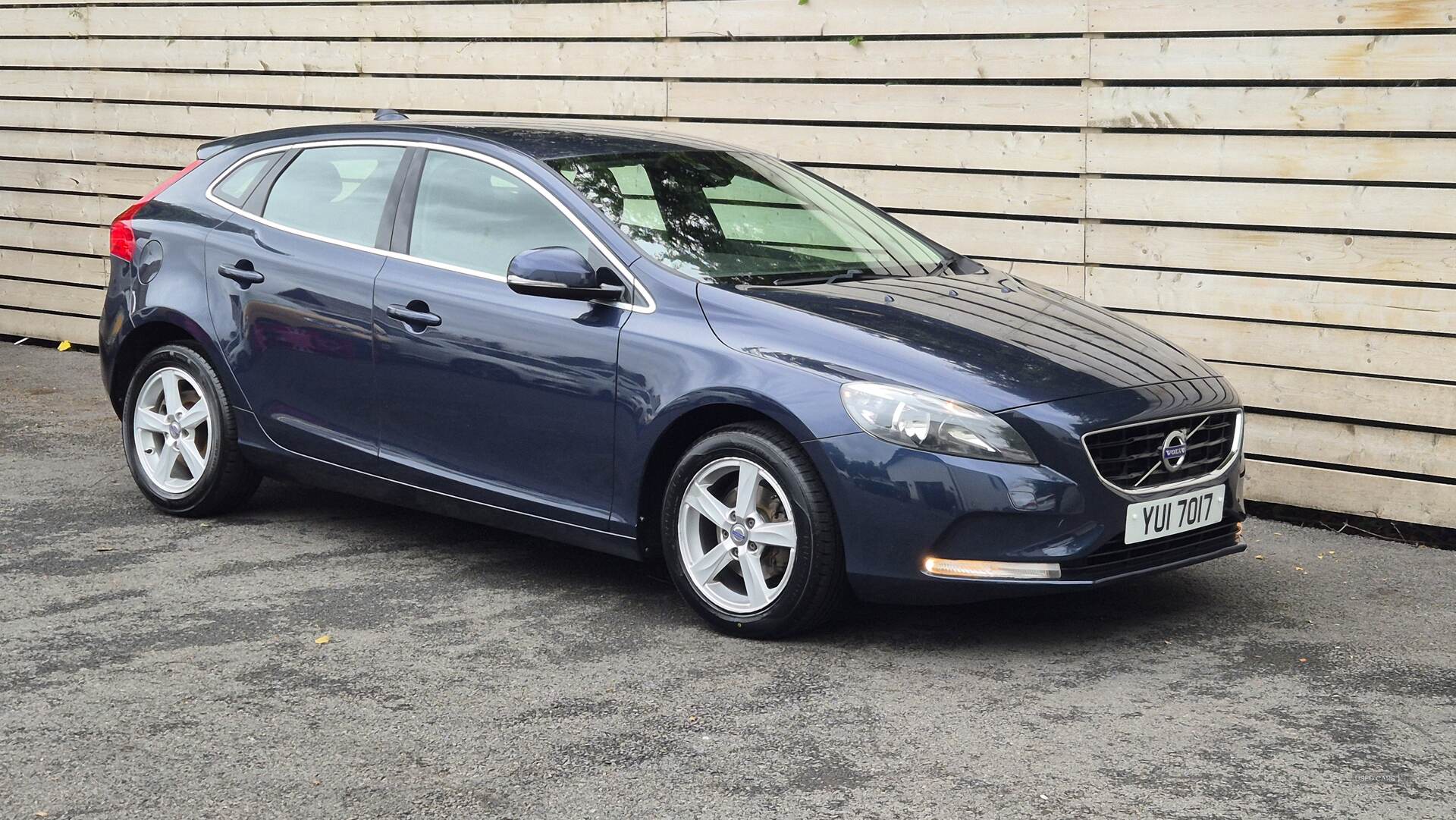 Volvo V40 DIESEL HATCHBACK in Antrim