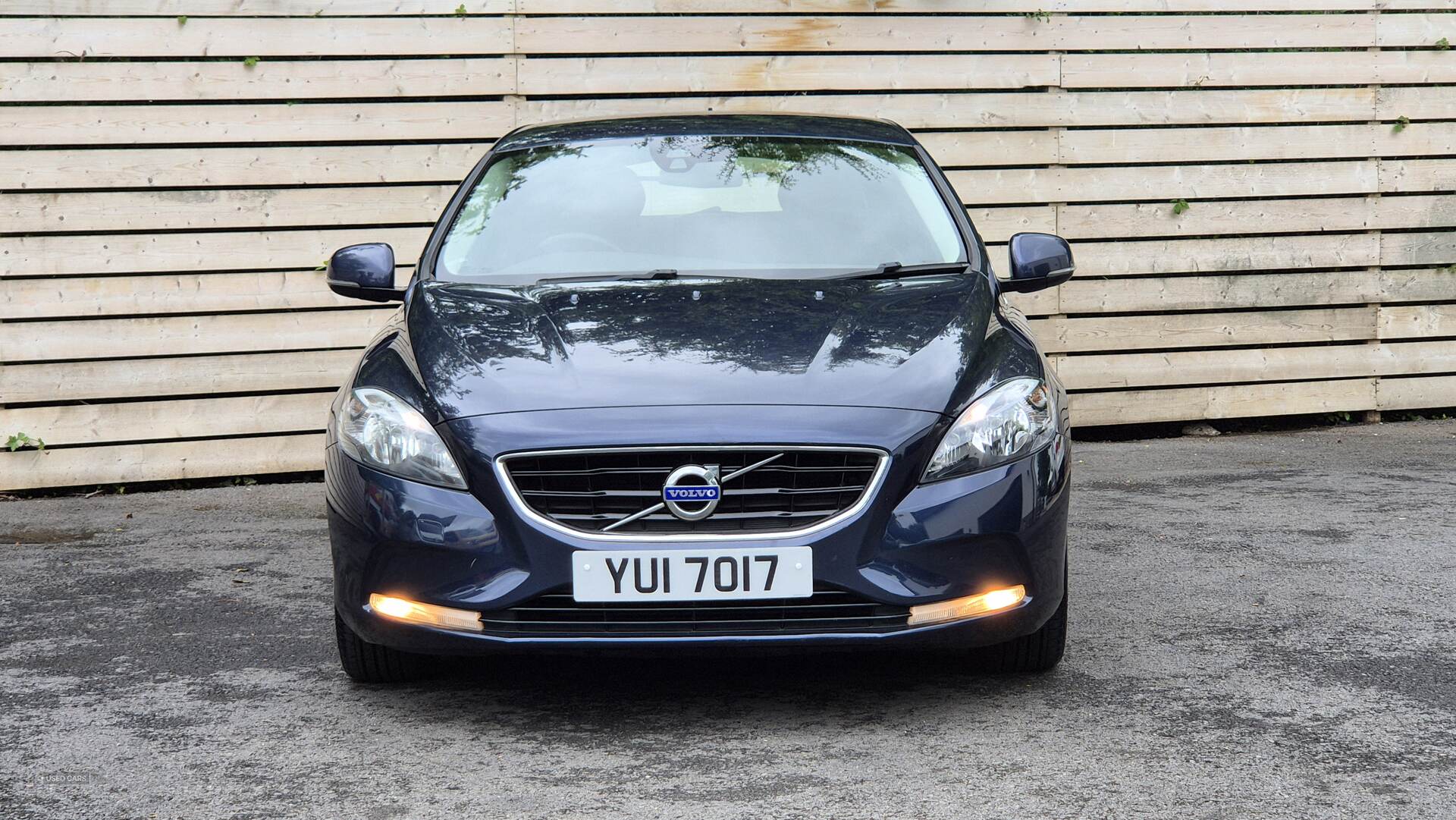 Volvo V40 DIESEL HATCHBACK in Antrim