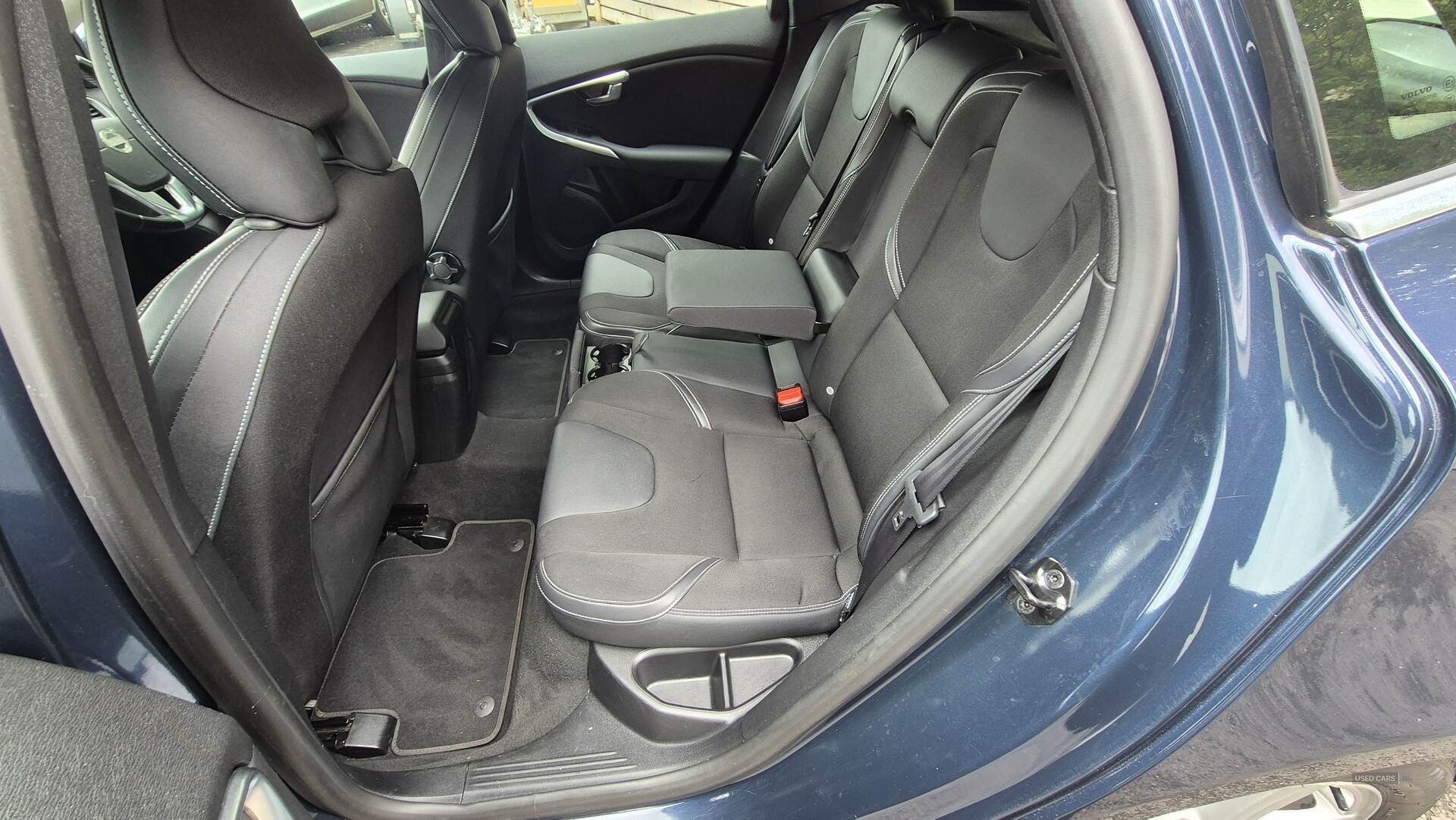 Volvo V40 DIESEL HATCHBACK in Antrim