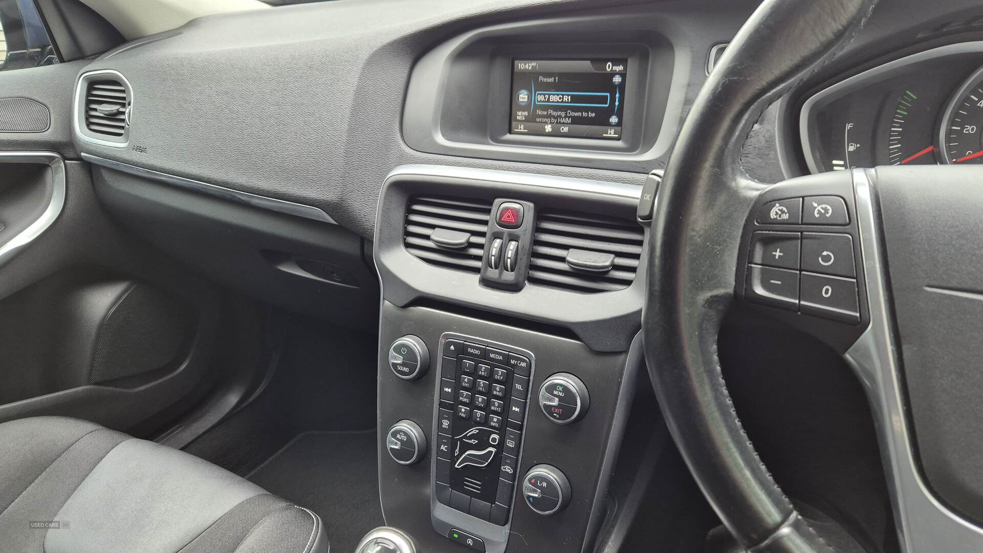 Volvo V40 DIESEL HATCHBACK in Antrim