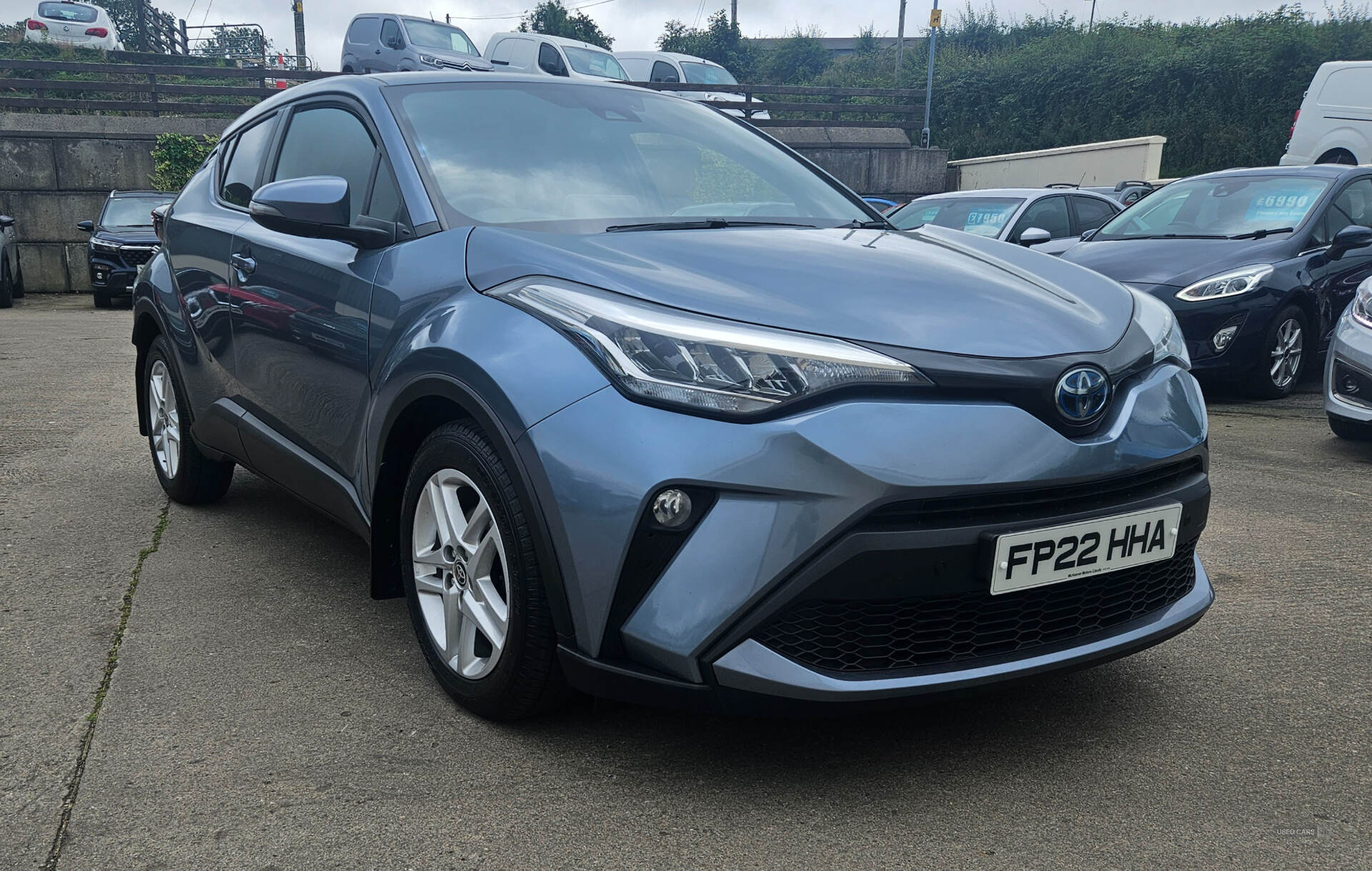 May 2022 Toyota C-HR 1.8 Hybrid Icon 5dr CVT