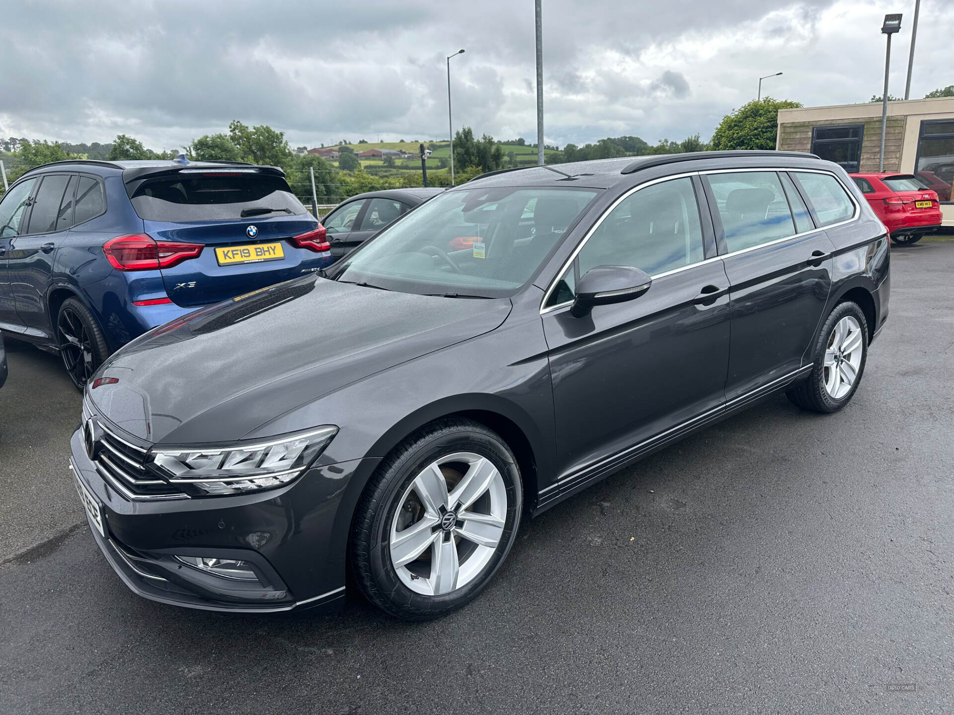 Volkswagen Passat DIESEL ESTATE in Down