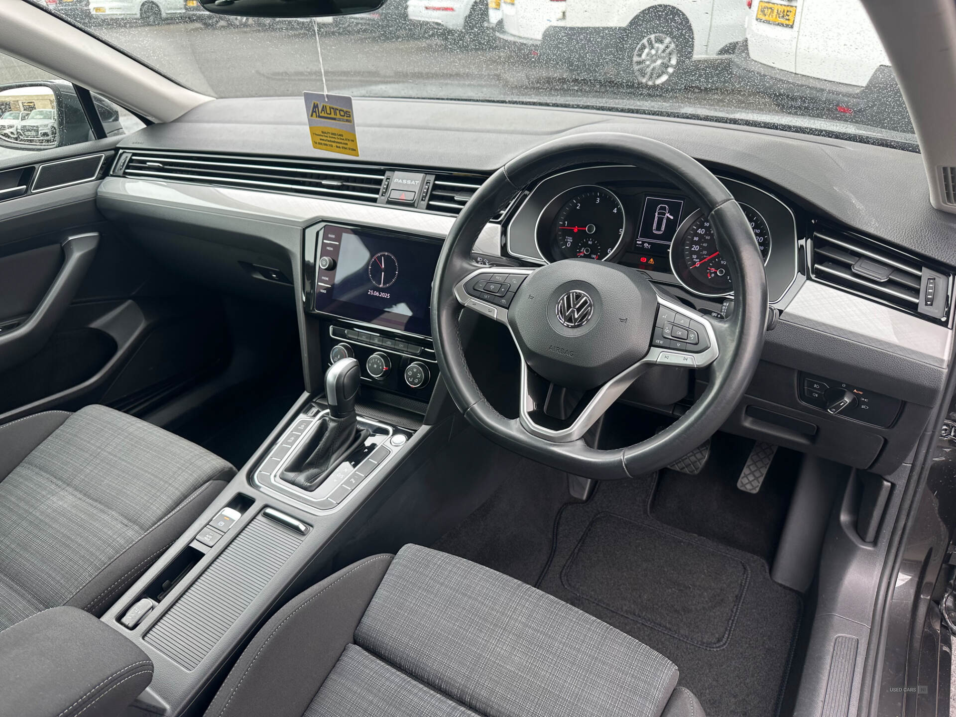 Volkswagen Passat DIESEL ESTATE in Down