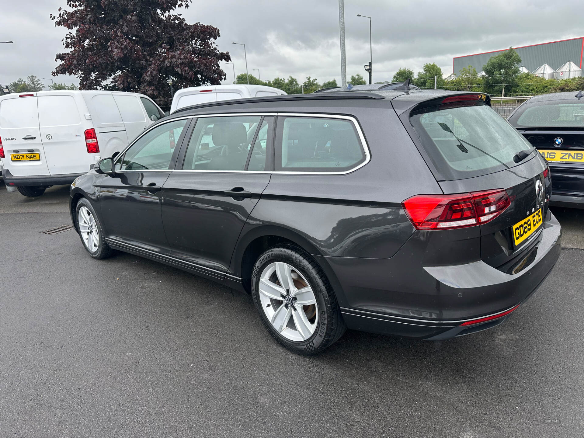 Volkswagen Passat DIESEL ESTATE in Down