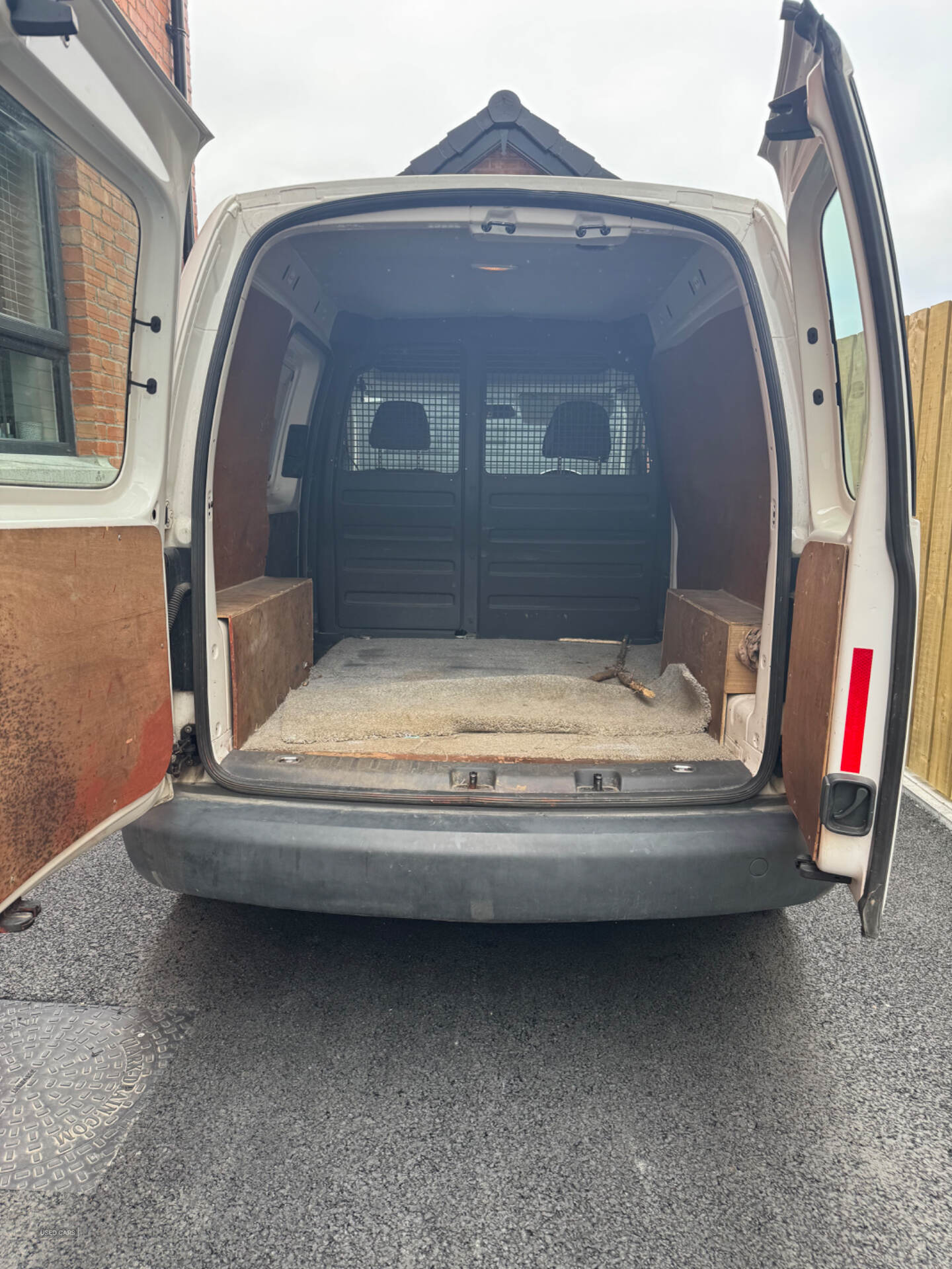 Jun 2014 Volkswagen Caddy 1.6 TDI BlueMotion Tech 102PS Startline Van