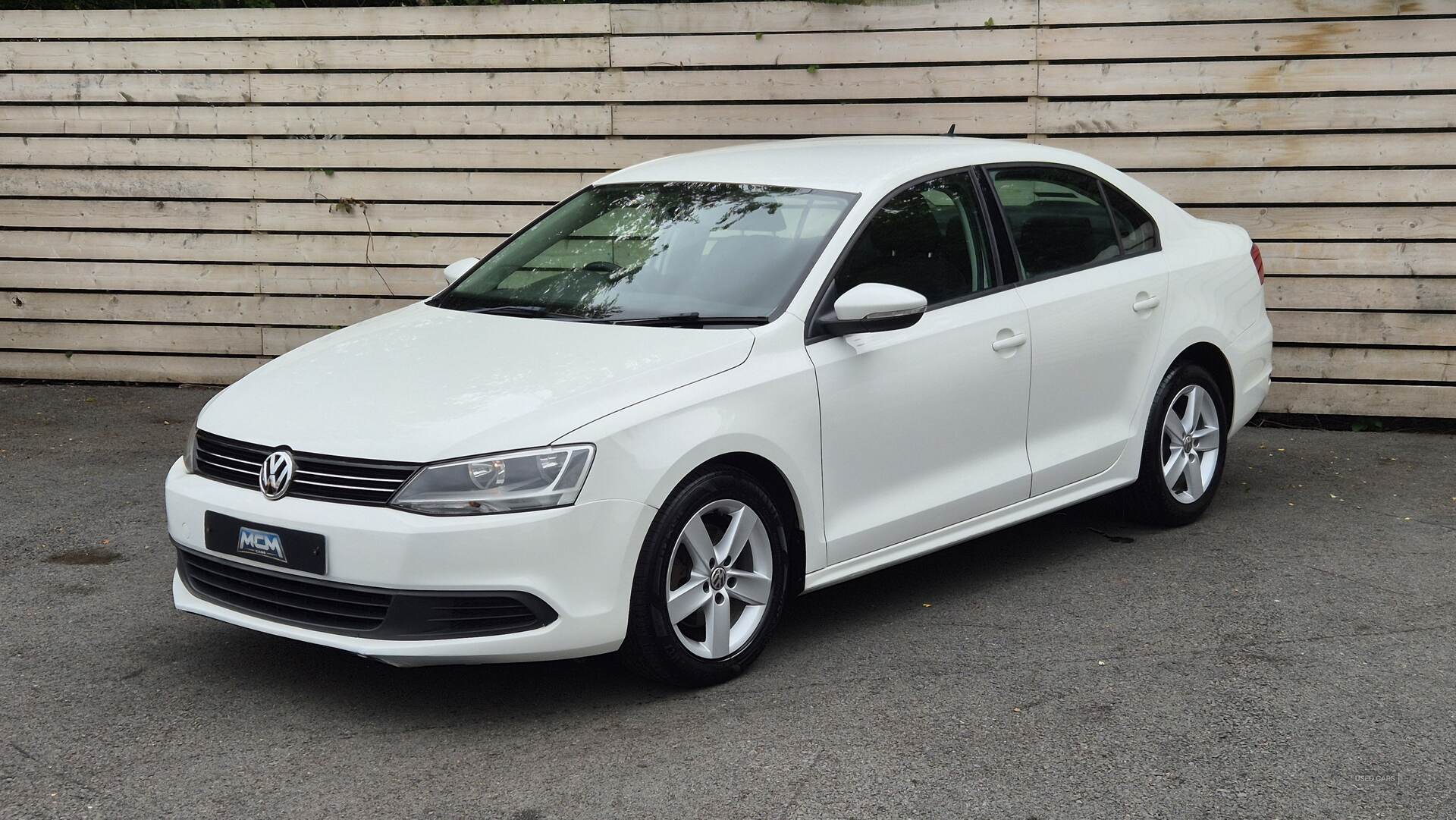 Jan 2013 Volkswagen Jetta 1.6 TDI CR Bluemotion Tech SE 4dr DSG