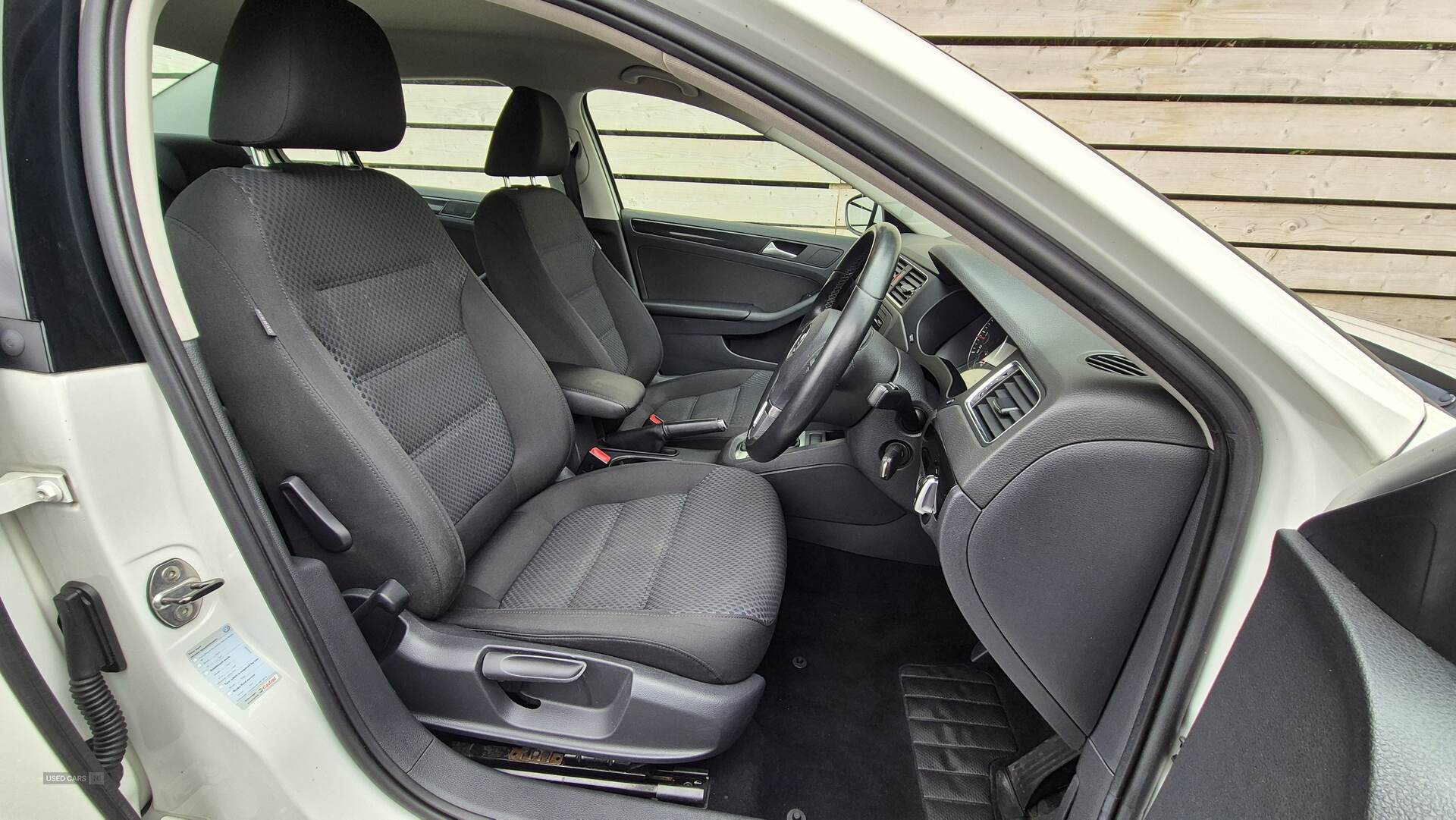 Jan 2013 Volkswagen Jetta 1.6 TDI CR Bluemotion Tech SE 4dr DSG