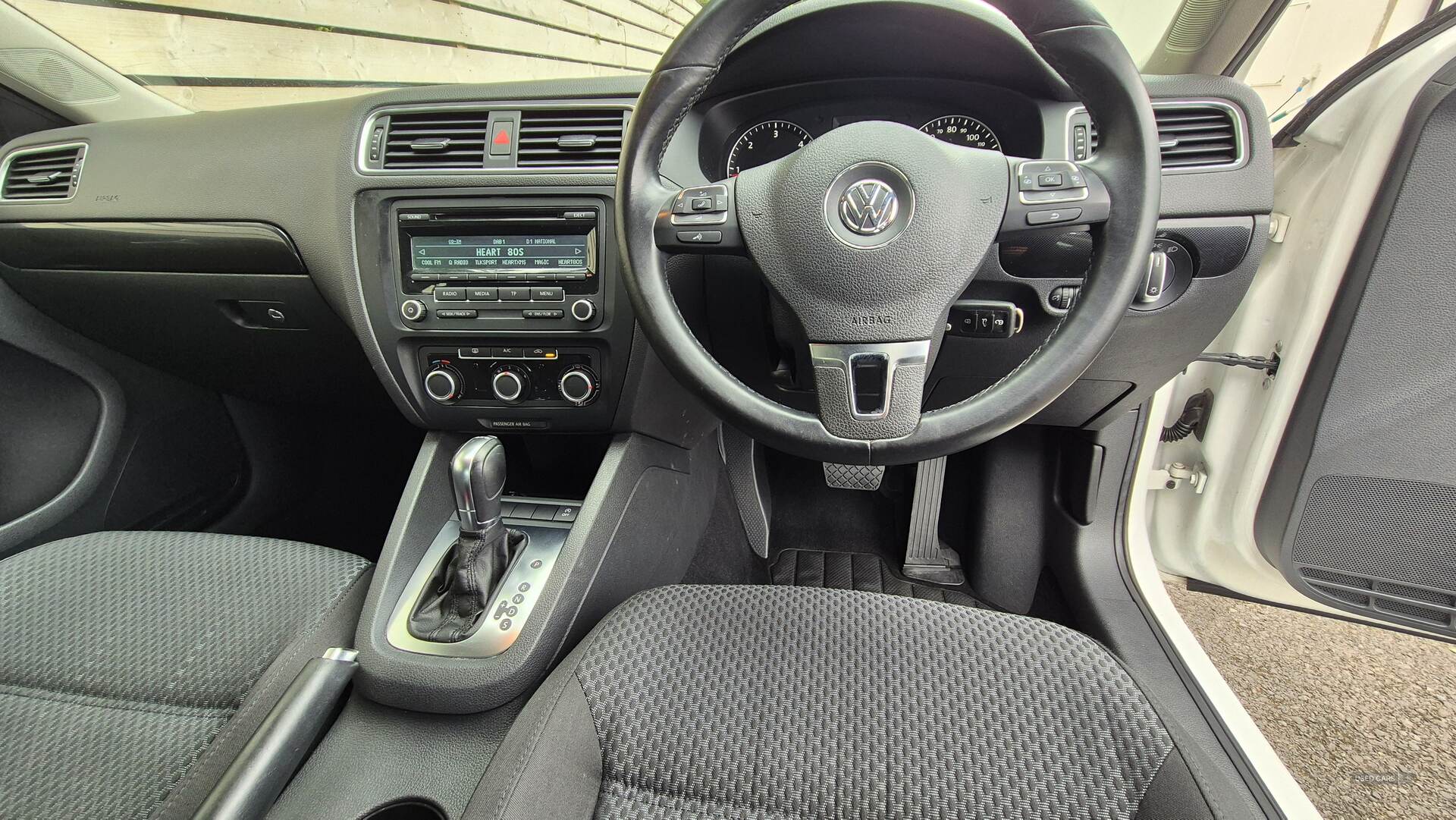 Jan 2013 Volkswagen Jetta 1.6 TDI CR Bluemotion Tech SE 4dr DSG