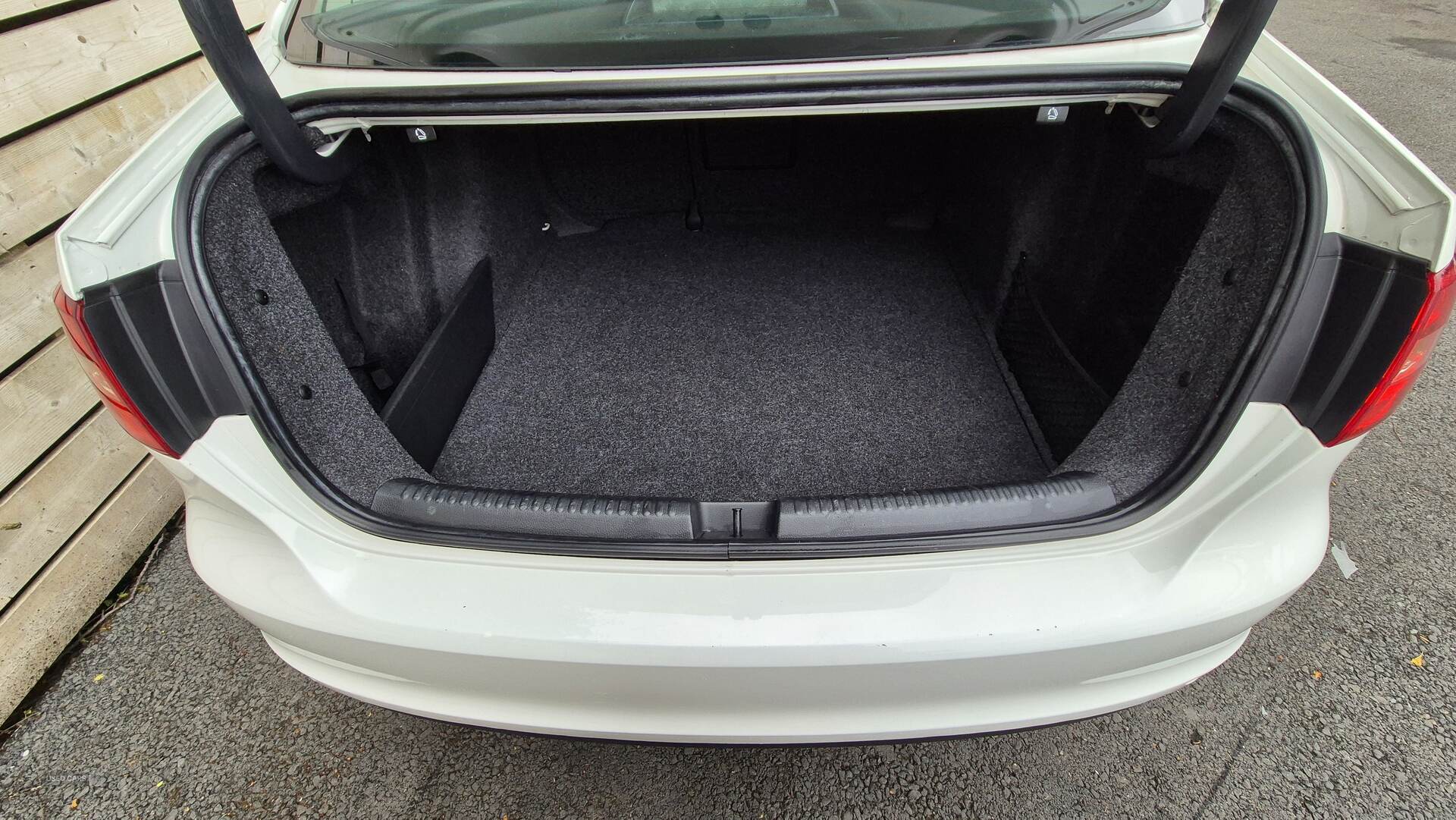 Volkswagen Jetta DIESEL SALOON in Antrim