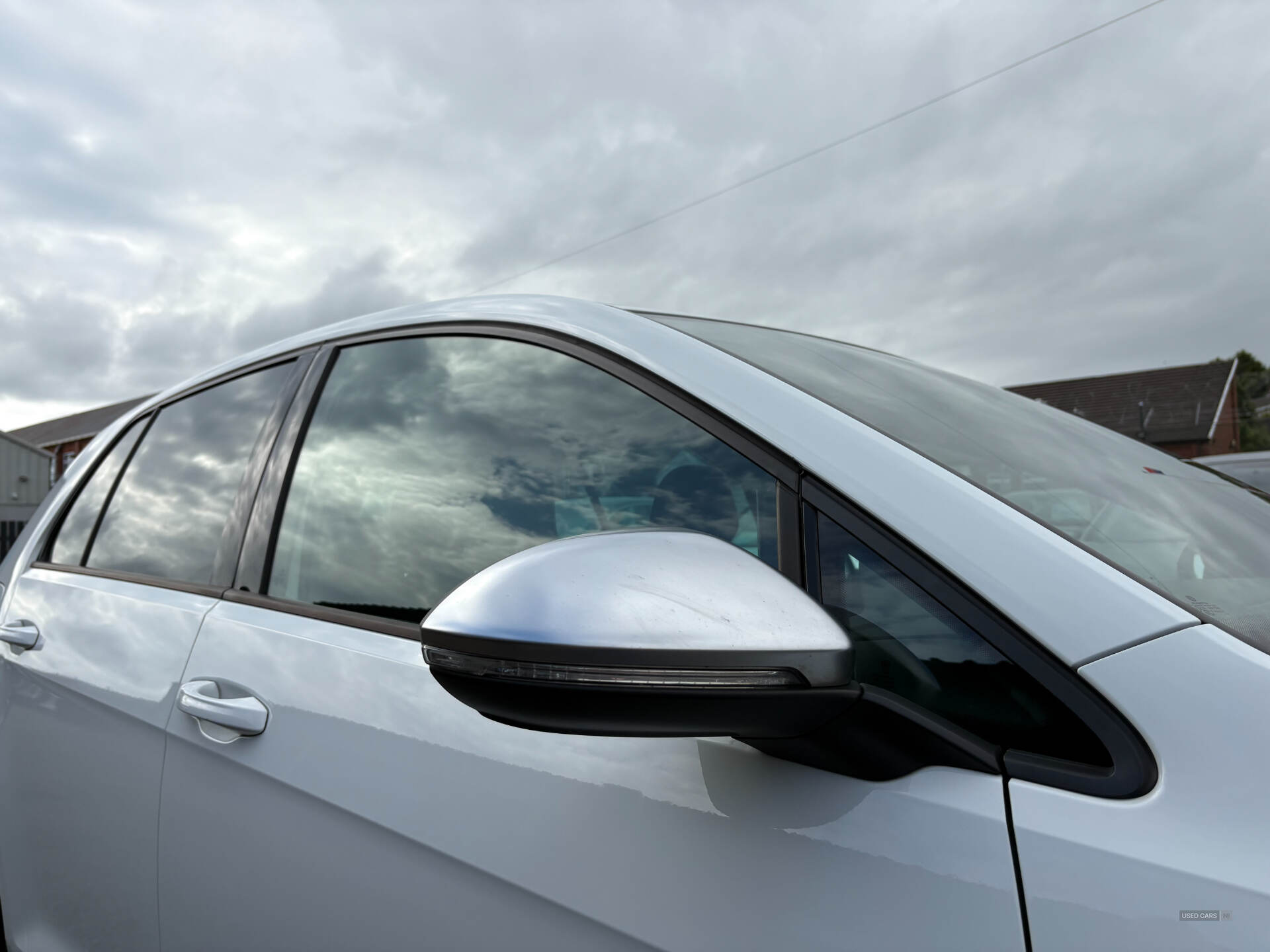 Volkswagen Golf HATCHBACK in Down