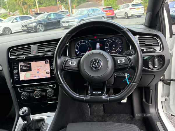 Volkswagen Golf HATCHBACK in Down