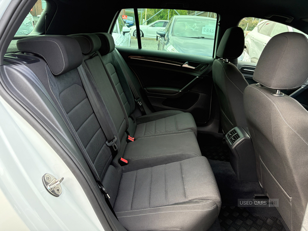 Volkswagen Golf HATCHBACK in Down