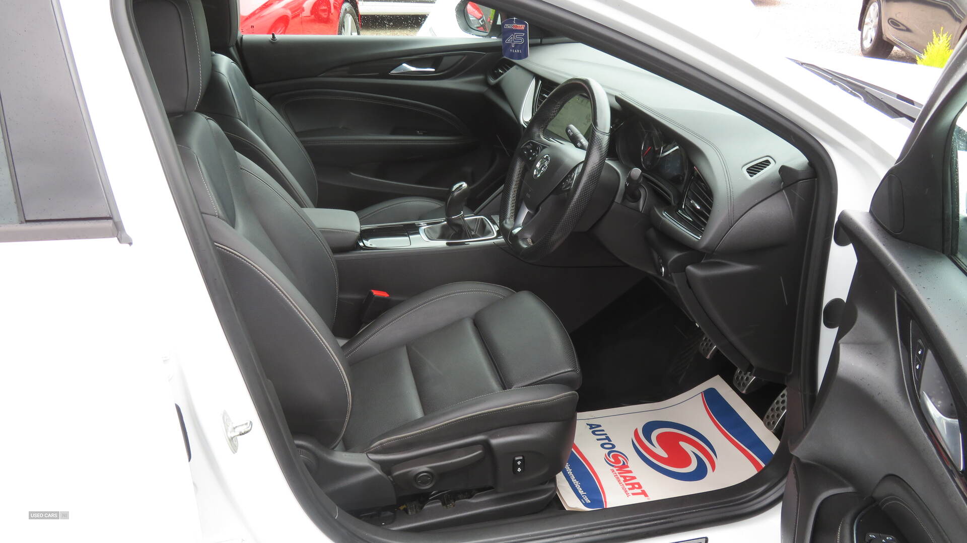 Vauxhall Insignia DIESEL GRAND SPORT in Derry / Londonderry