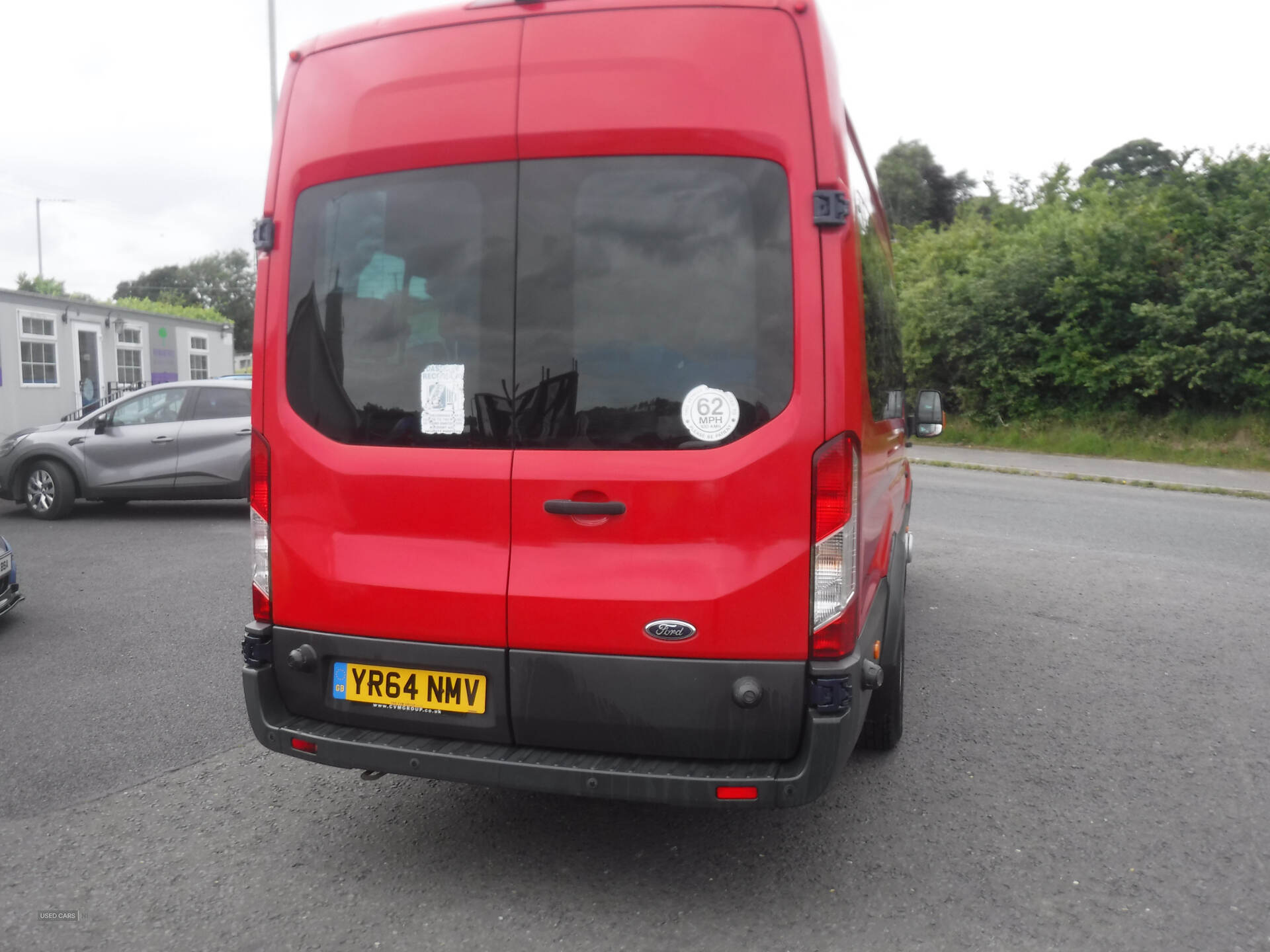 Ford Transit 460 L4 MINIBUS DIESEL RWD in Down