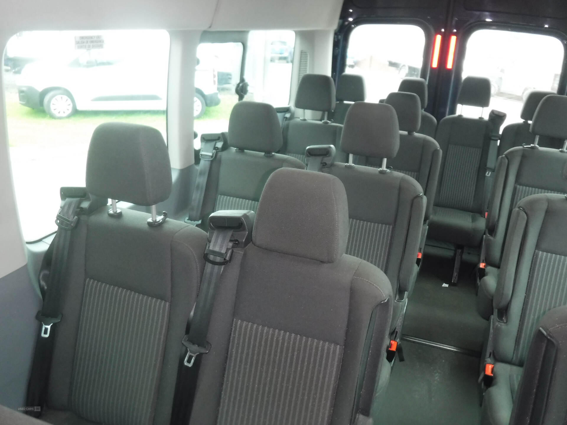 Ford Transit 460 L4 MINIBUS DIESEL RWD in Down