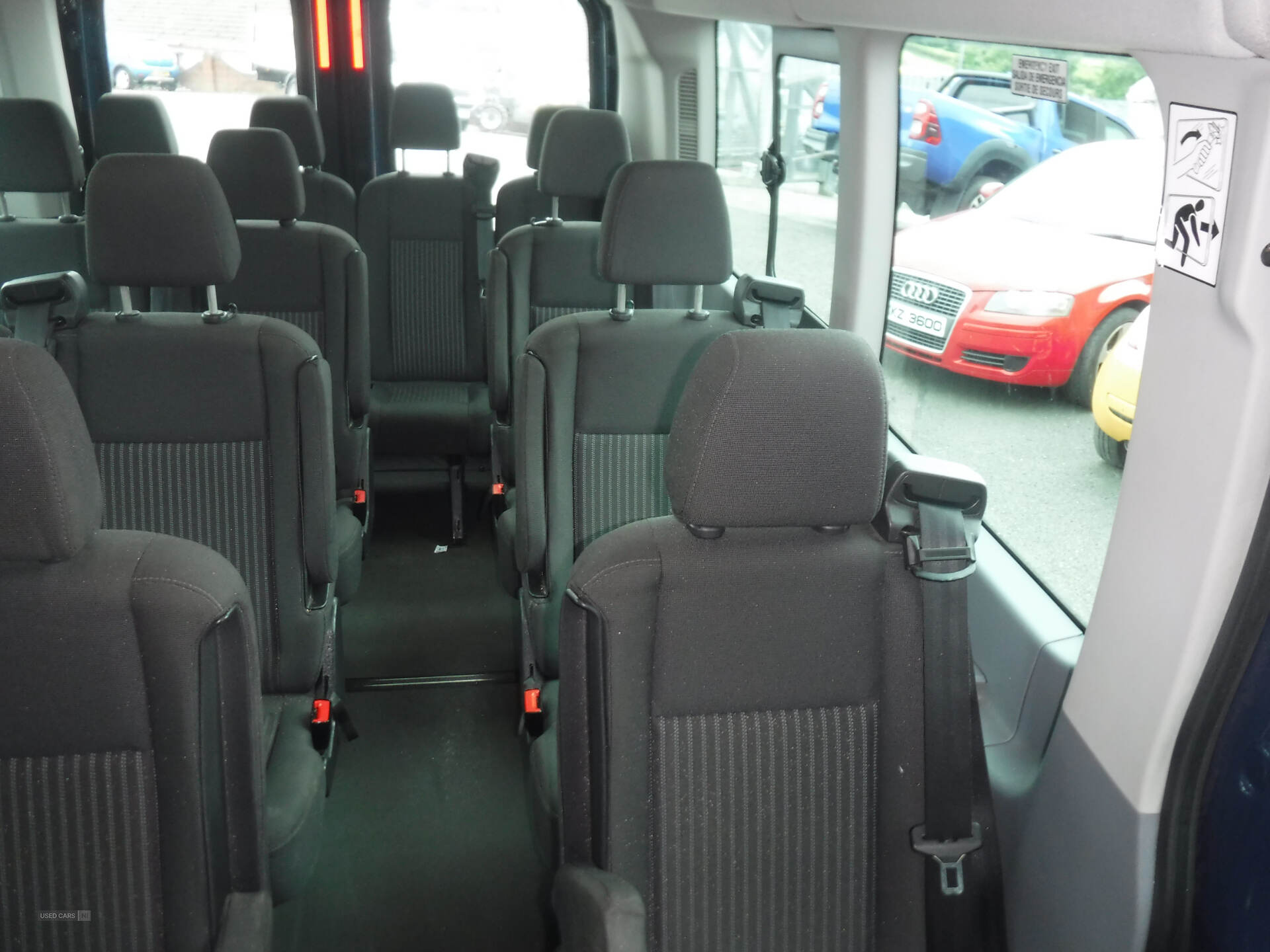 Ford Transit 460 L4 MINIBUS DIESEL RWD in Down