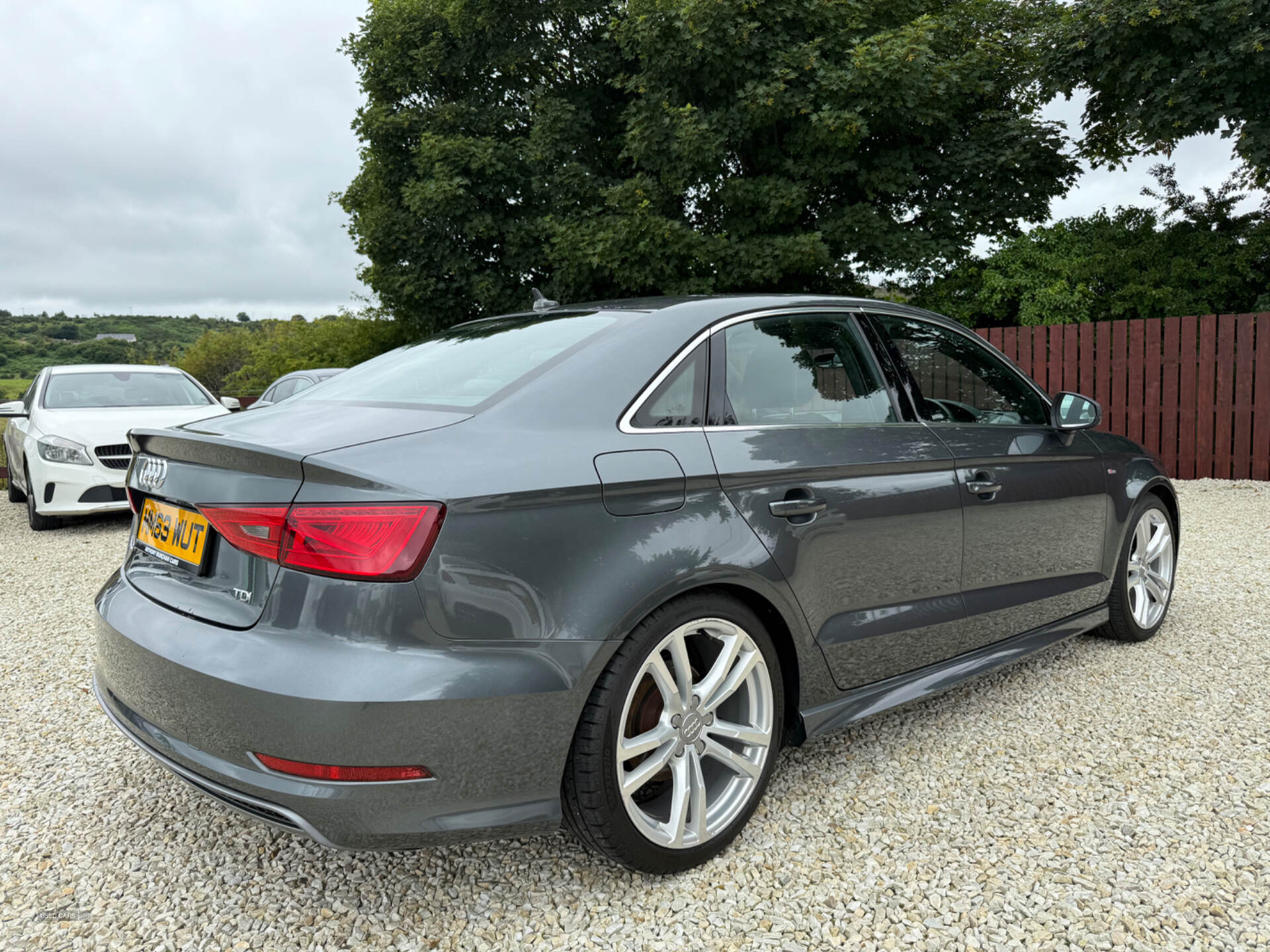Car Thumbnail 5