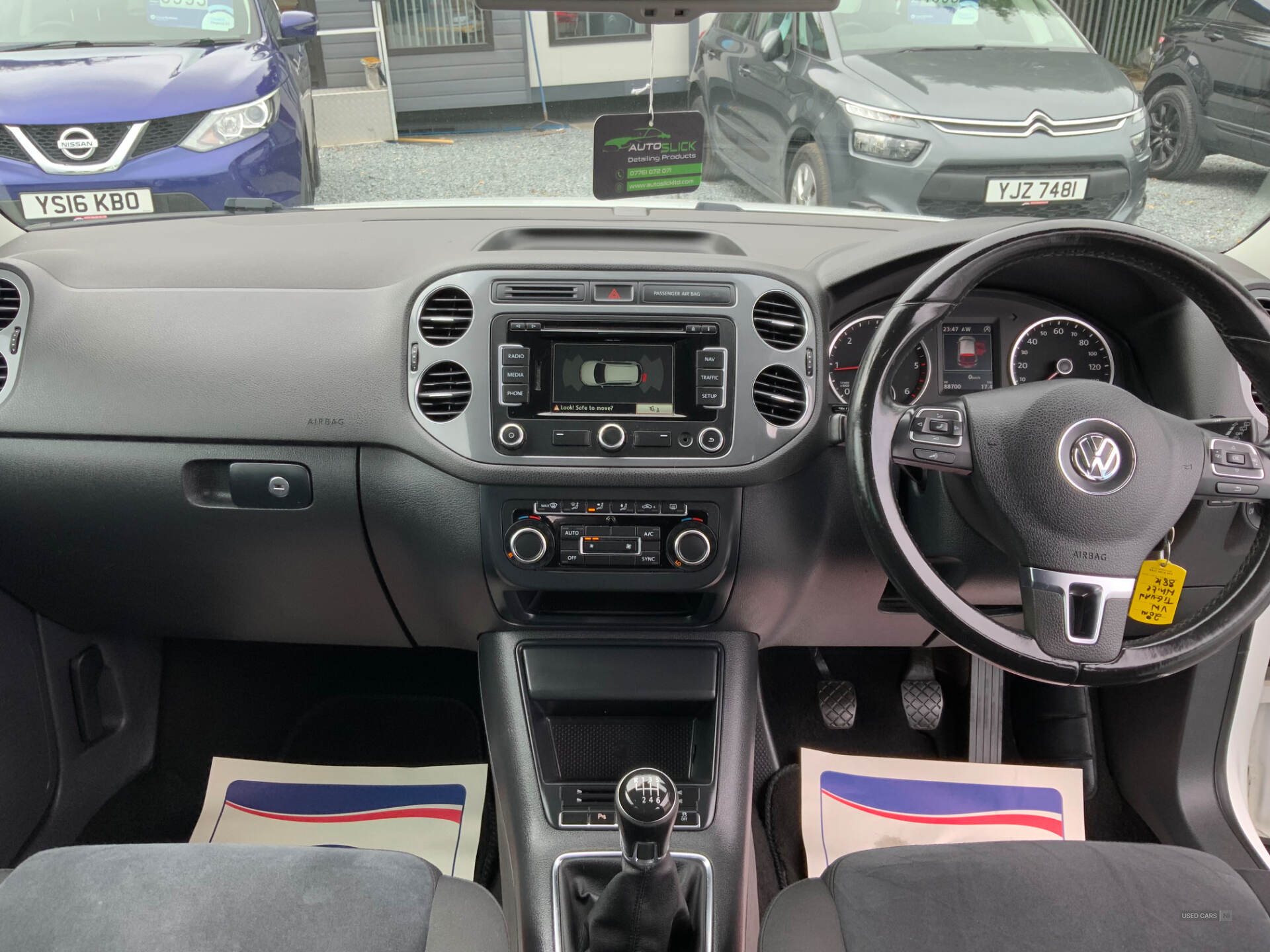 Dec 2014 Volkswagen Tiguan 2.0 TDi BlueMotion Tech Match 5dr [2WD]